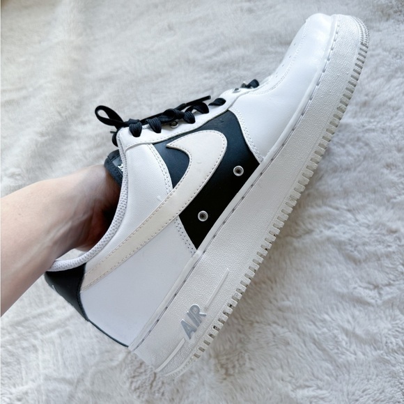 Nike Air Force 1 07 Premium Silver Chain - White size 12 main image 5